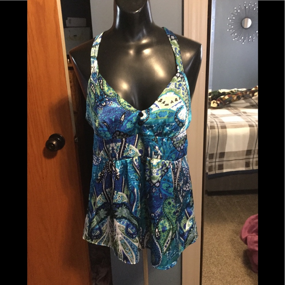 Adorable silky summer top